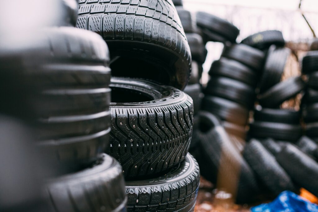 Produttori di pneumatici: Michelin in vetta, sale Pirelli, ma occhio ai cinesi