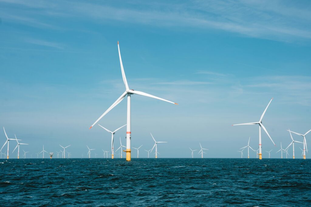 Report S&P: priorità politiche in evoluzione potrebbero influenzare la transizione energetica