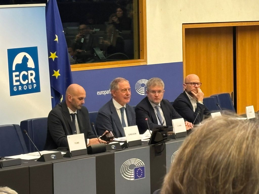 Sondaggio ECR: il 37% degli europei incolpa l'UE per la crisi dell'auto