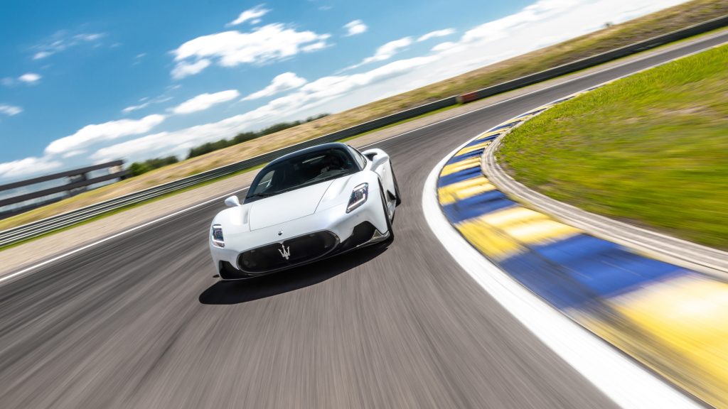CES di Las Vegas: presente la filiera italiana "connected mobility" e guida autonoma