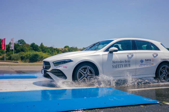 Mercedes-Benz Italia e Centri di Guida Sicura ACI-SARA: partnership rinnovata