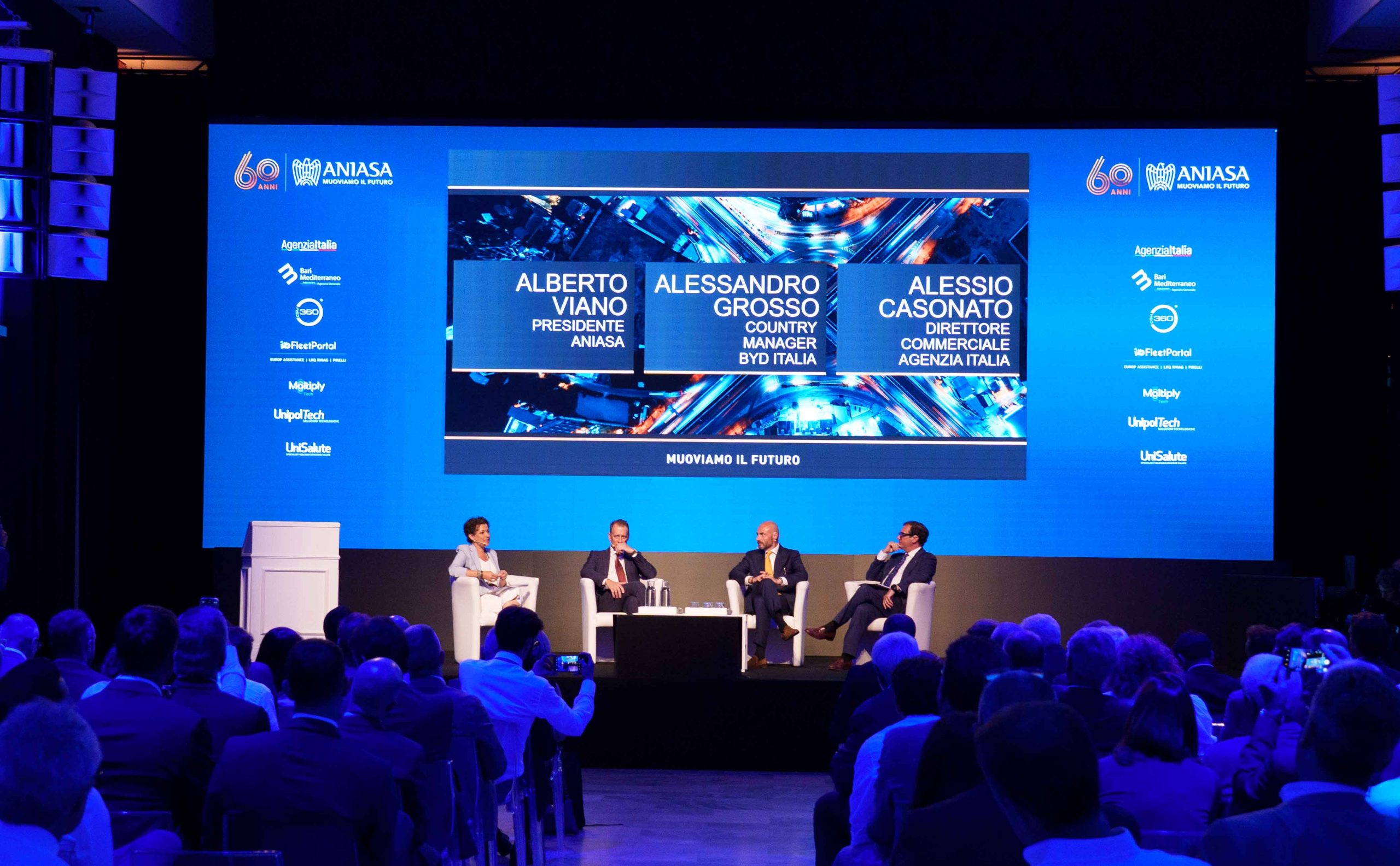 ANIASA e Bain & Company: l'auto è sempre più al centro della mobilità degli italiani