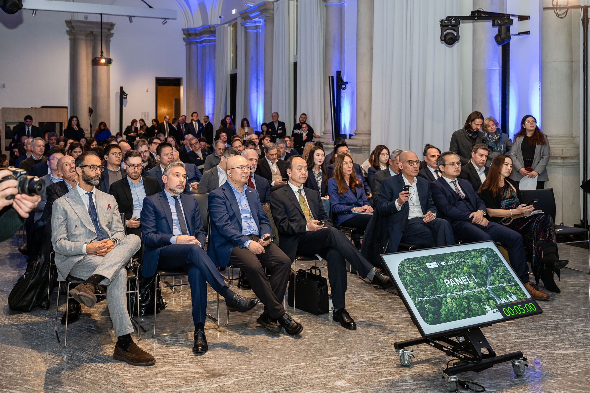 Geely Auto Talks a Milano: il nuovo Rinascimento tecnologico dell’automotive