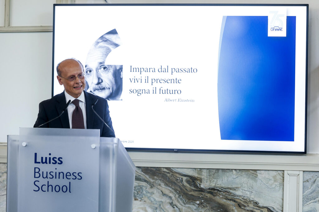 Il pacchetto di proposte UE per l'auto: occorrono realismo e ascolto