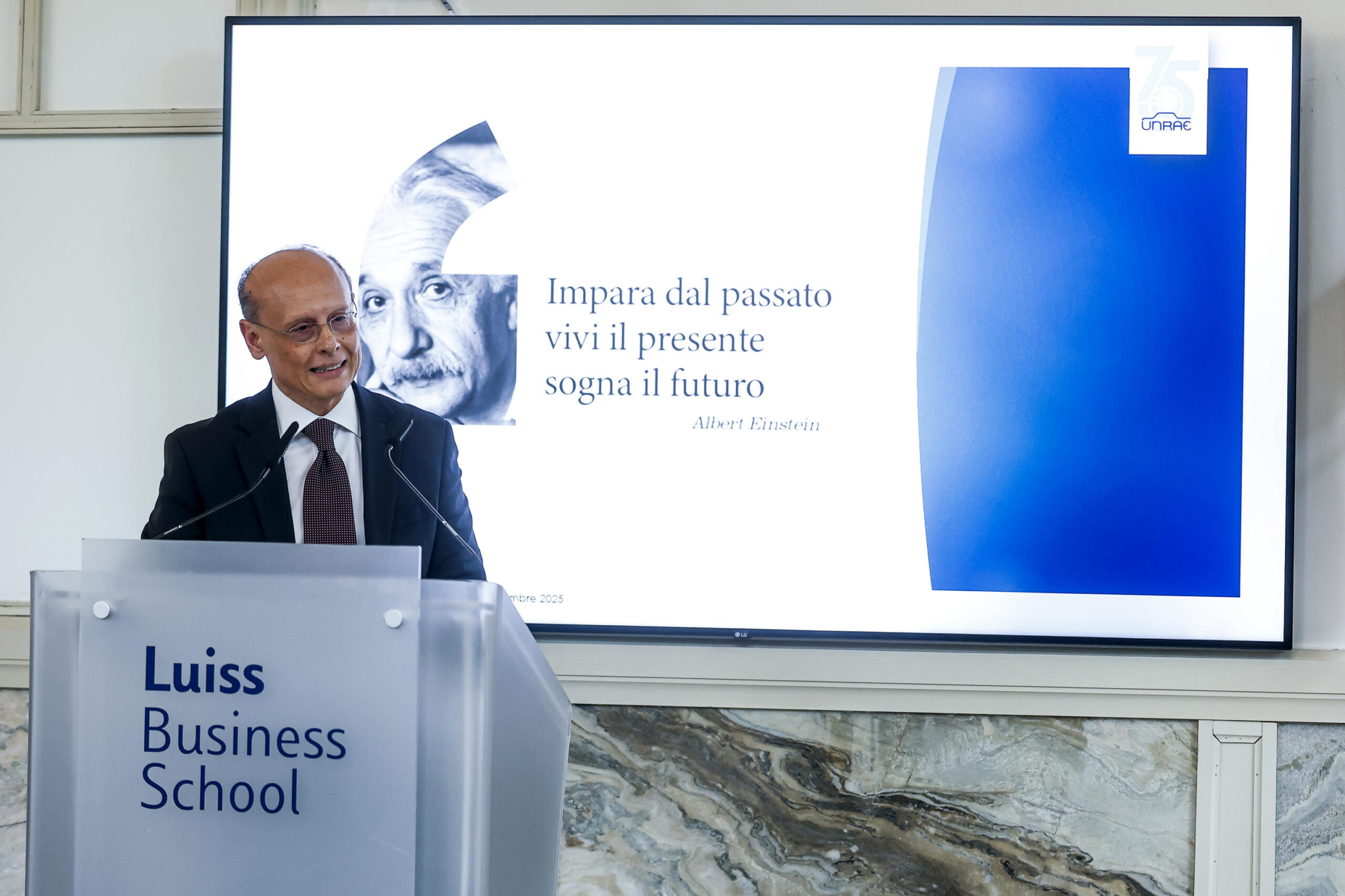 Il pacchetto di proposte UE per l'auto: occorrono realismo e ascolto