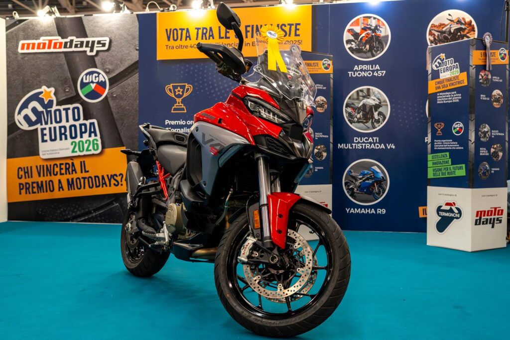 Premio Moto Europa 2026, vince Ducati, premia Giacomo Agostini