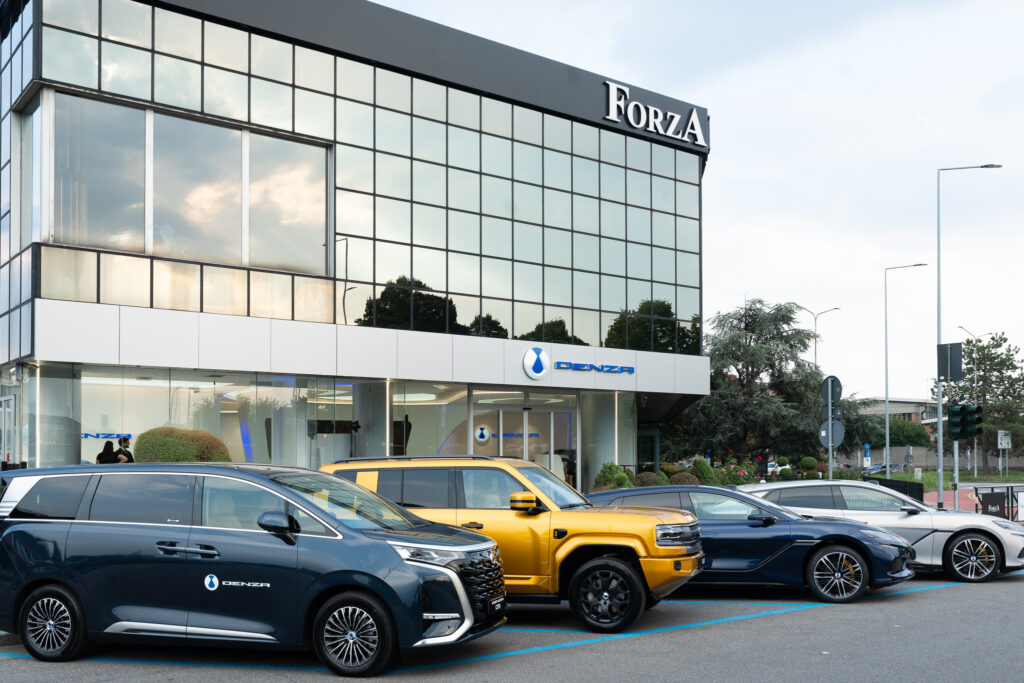 BYD dà ancora più forza a DENZA: a Torino il primo show room per il Nord Ovest