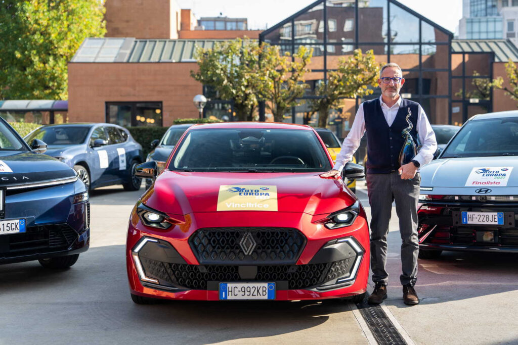 Auto Europa 2027: premio UIGA alla nuova Renault Clio